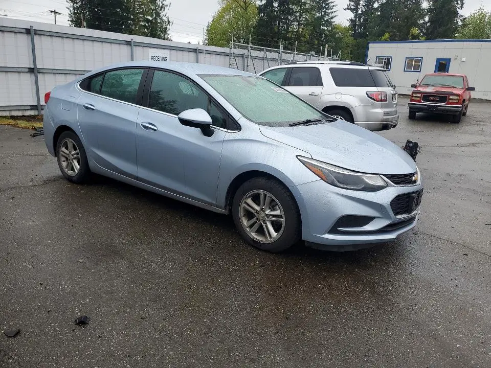 2017 CHEVROLET CRUZE LT  