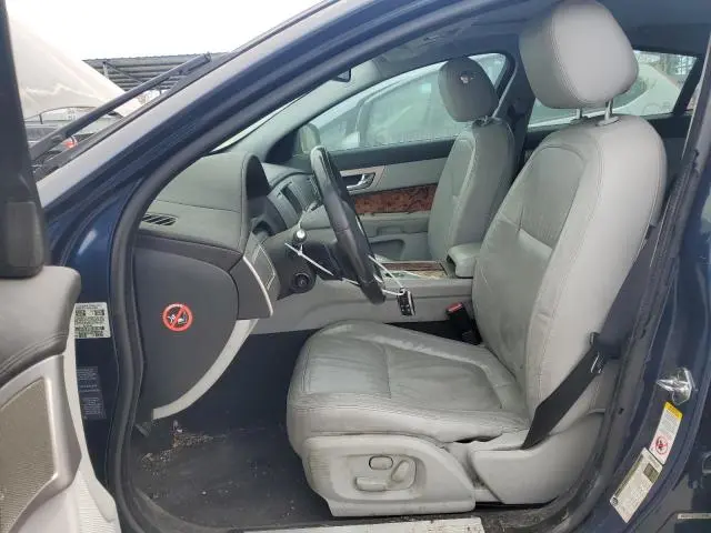 2011 JAGUAR XF   