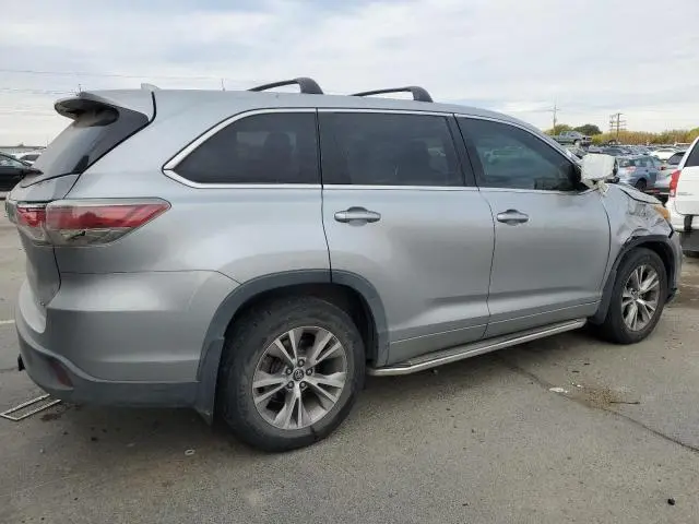 2016 TOYOTA HIGHLANDER LE  
