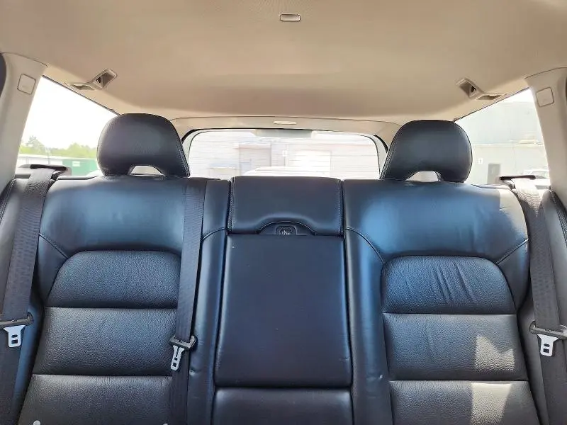 2010 VOLVO XC70 3.2  