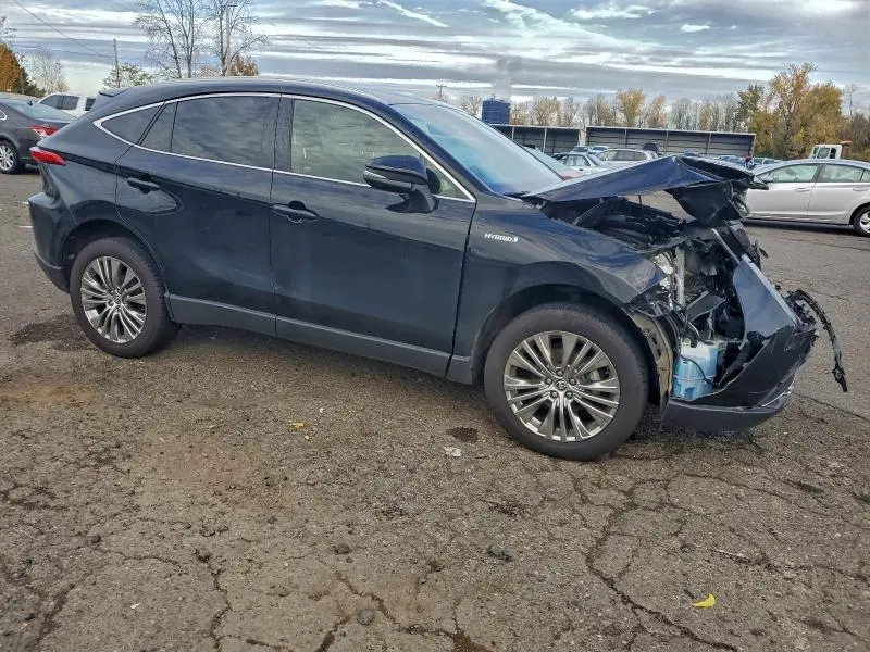 2021 TOYOTA VENZA LE  