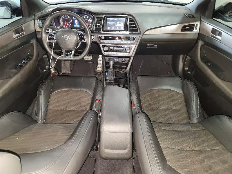 2018 HYUNDAI SONATA SPORT  