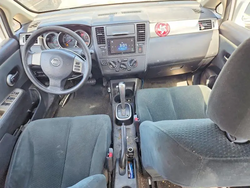 2011 NISSAN VERSA 1.8 S  