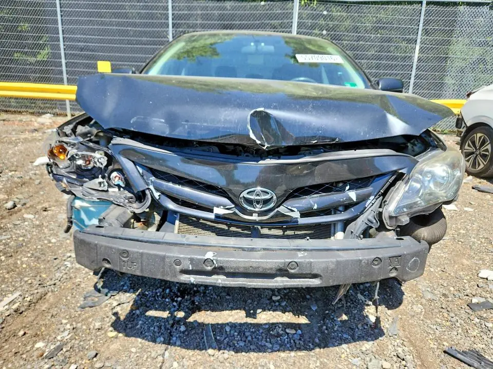 2013 TOYOTA COROLLA S  