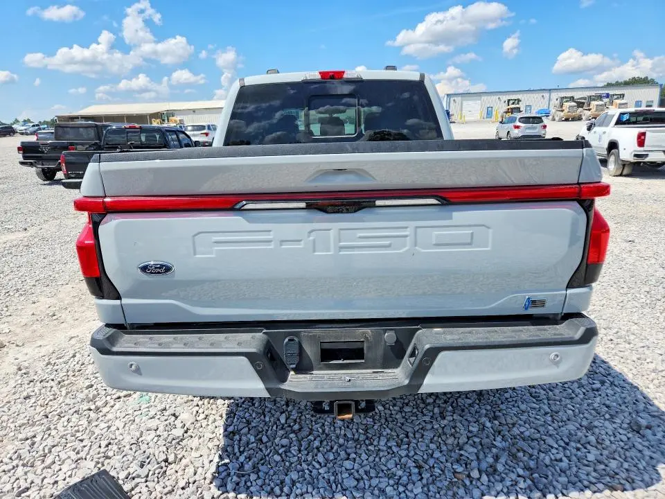 2023 FORD F150 LIGHTNING PRO  