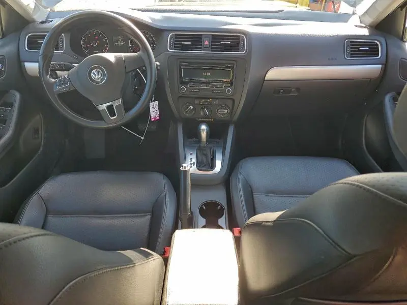 2014 VOLKSWAGEN JETTA SE  