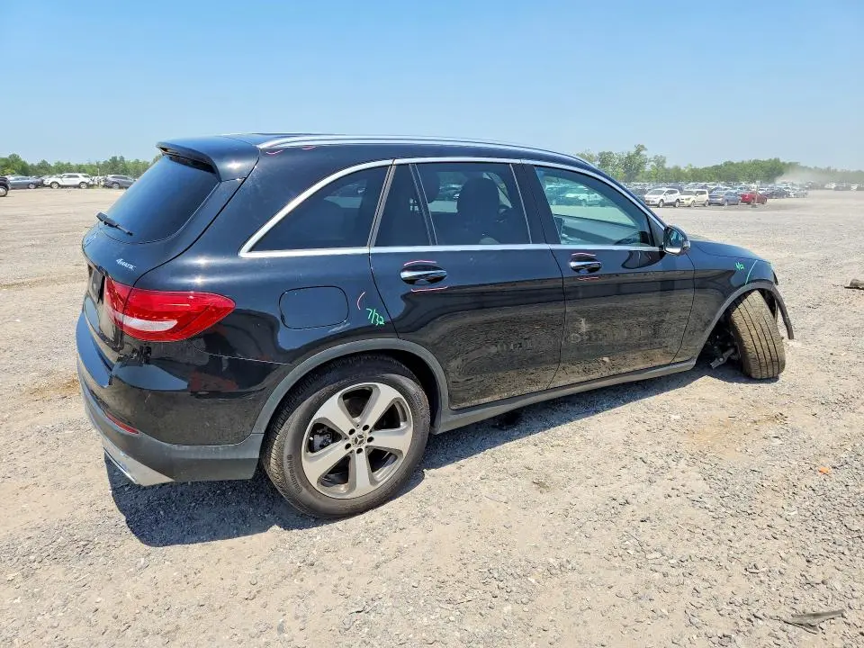 2017 MERCEDES-BENZ GLC 300 4MATIC  