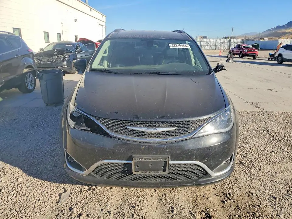 2017 CHRYSLER PACIFICA TOURING L PLUS  