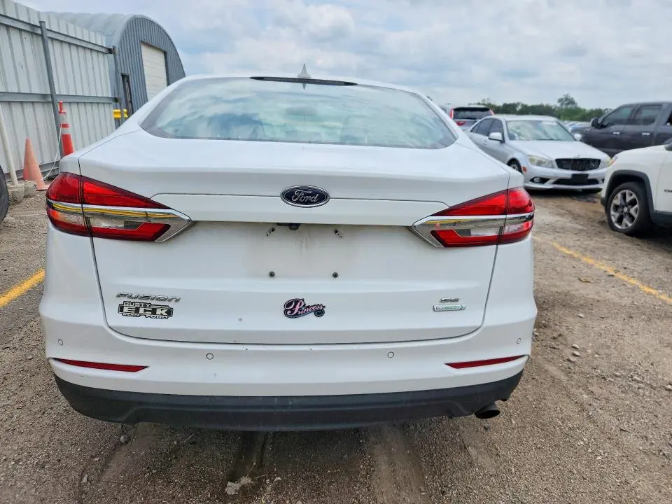 2019 FORD FUSION SE  