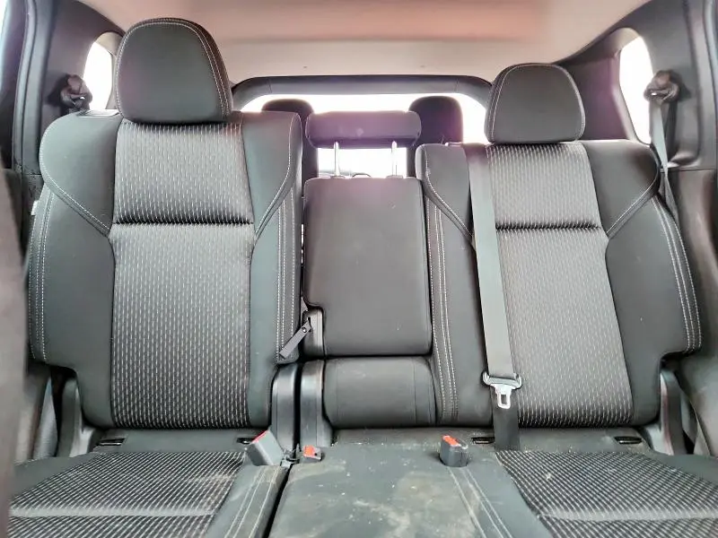 2023 MITSUBISHI OUTLANDER ES  