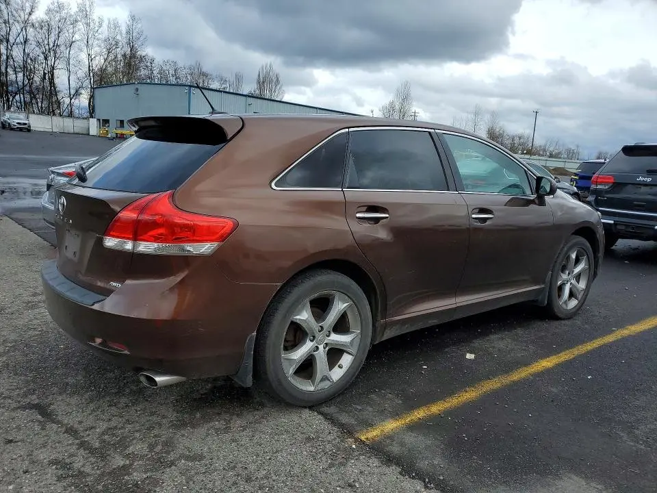 2010 TOYOTA VENZA   