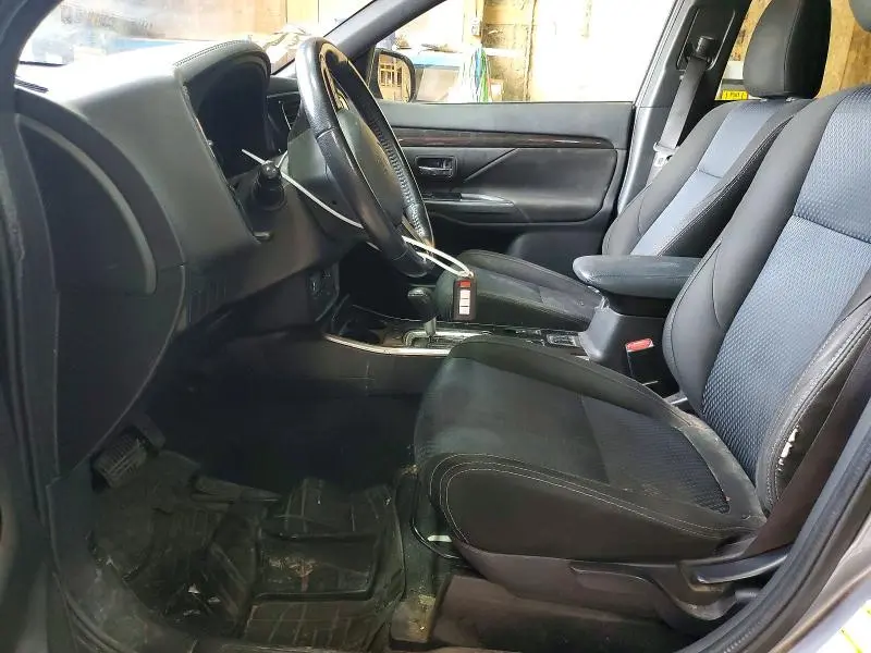 2018 MITSUBISHI OUTLANDER SE  