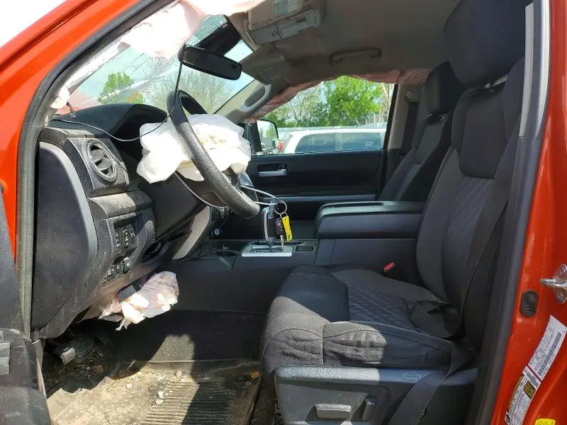 2018 TOYOTA TUNDRA CREWMAX SR5  