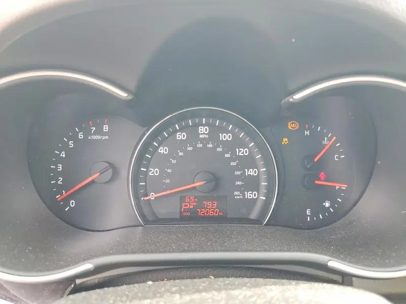 2015 KIA SORENTO LX  