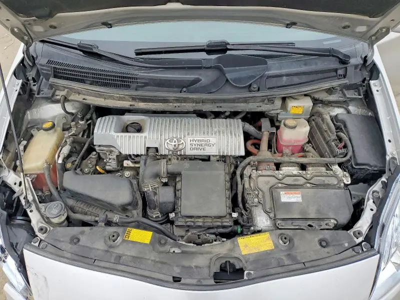 2013 TOYOTA PRIUS TWO  