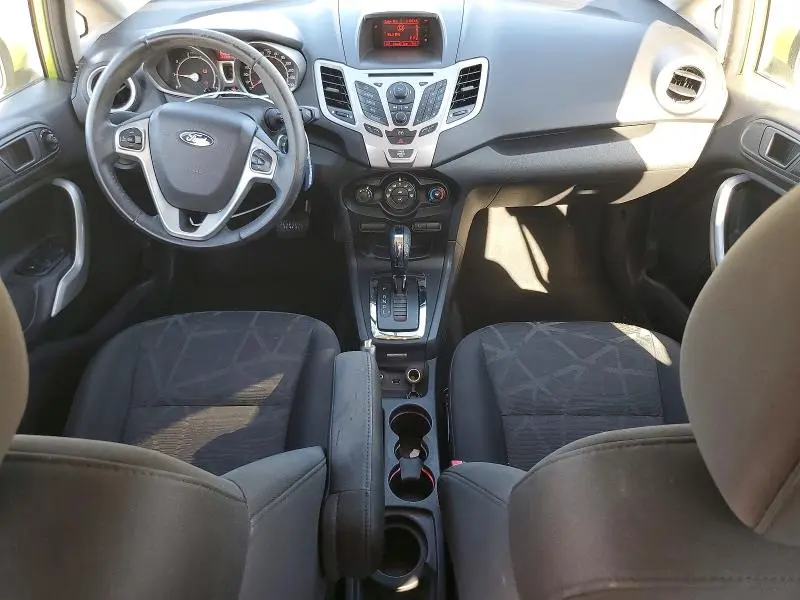 2013 FORD FIESTA SE  