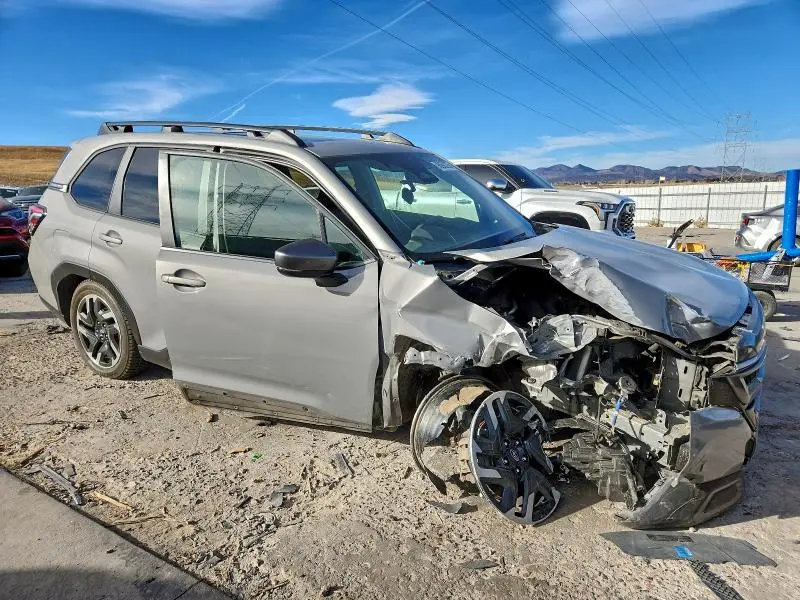 2025 SUBARU FORESTER LIMITED  