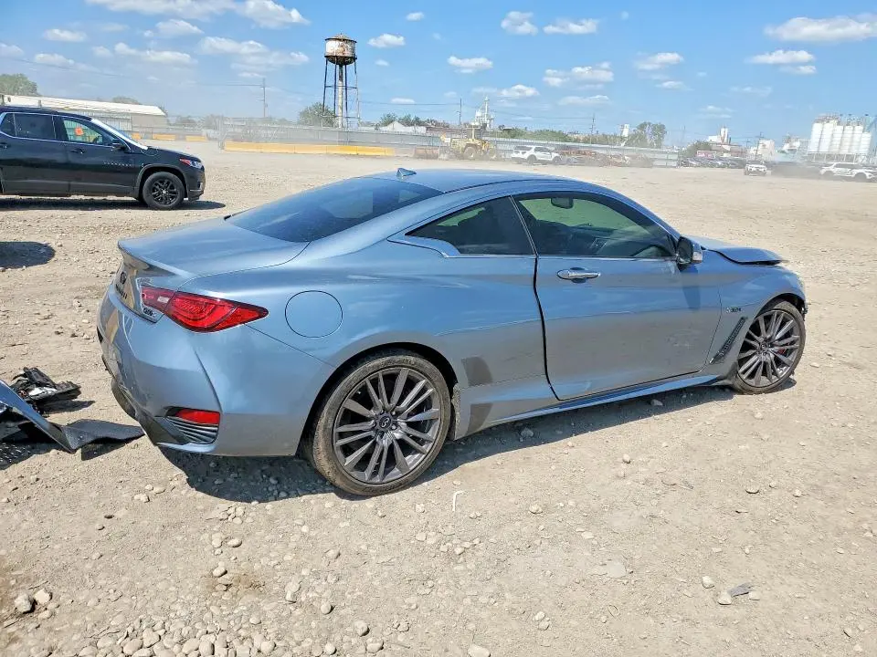 2017 INFINITI Q60 RED SPORT 400  