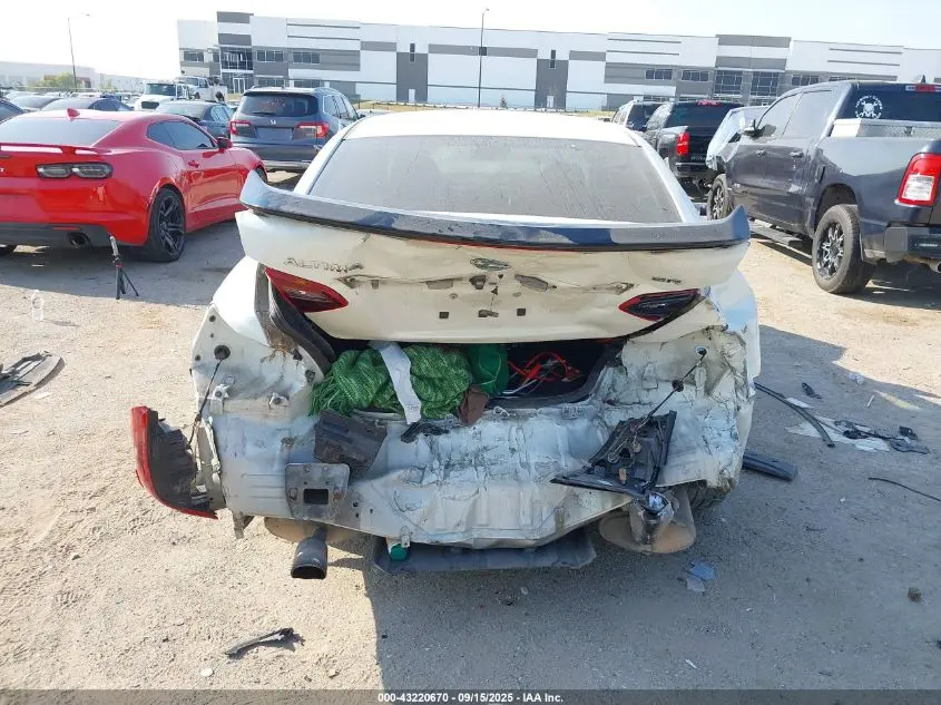 2017 NISSAN ALTIMA 2.5 SR