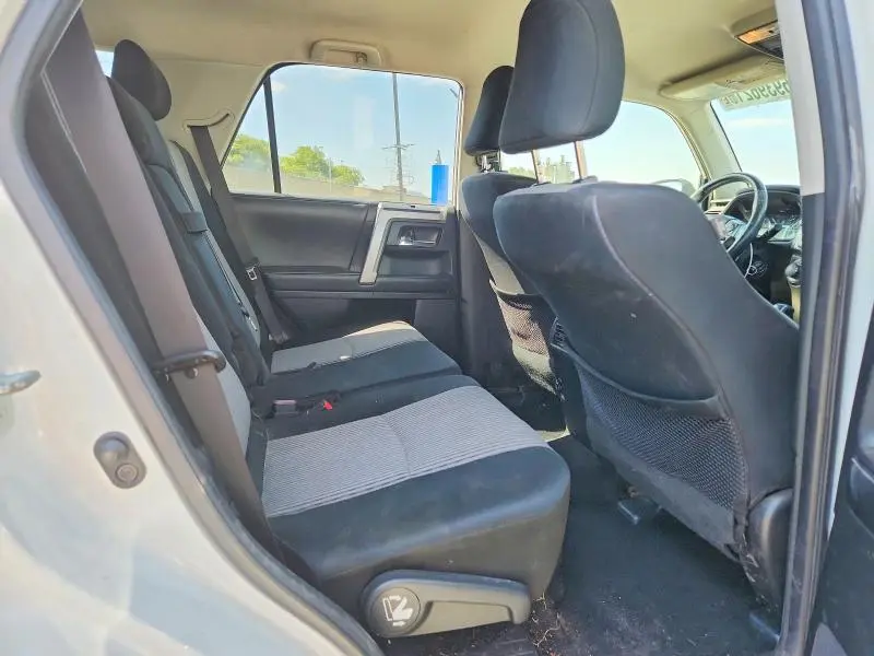 2017 TOYOTA 4RUNNER SR5  