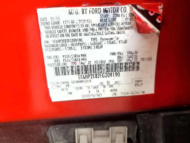 2015 FORD TAURUS SEL  