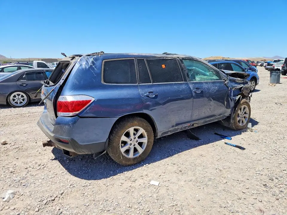 2013 TOYOTA HIGHLANDER PLUS  