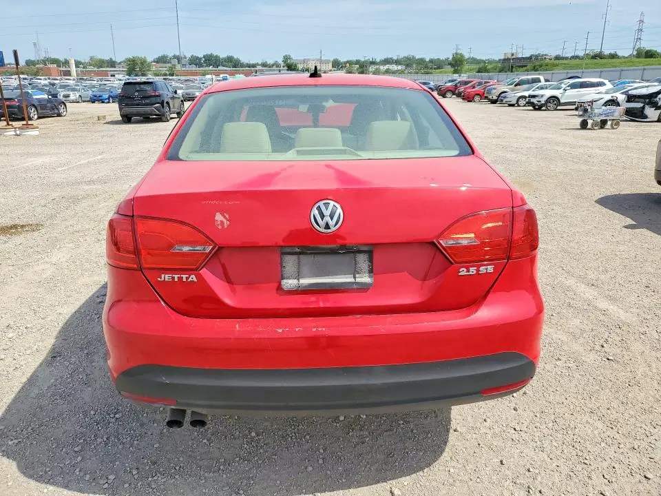 2012 VOLKSWAGEN JETTA SE  