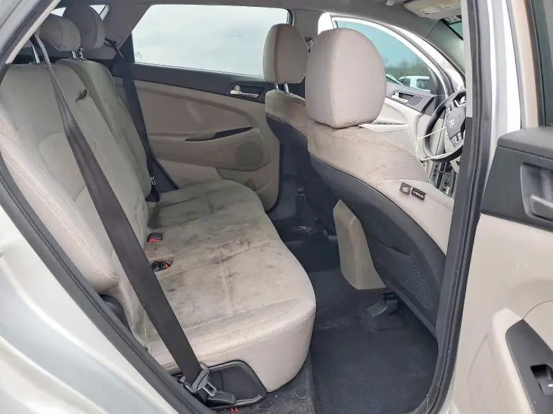 2019 HYUNDAI TUCSON SE  