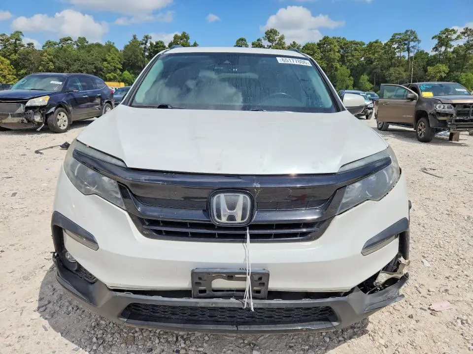 2021 HONDA PILOT SE  