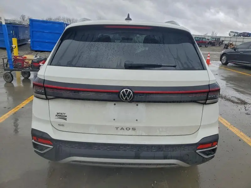 2025 VOLKSWAGEN TAOS SE  