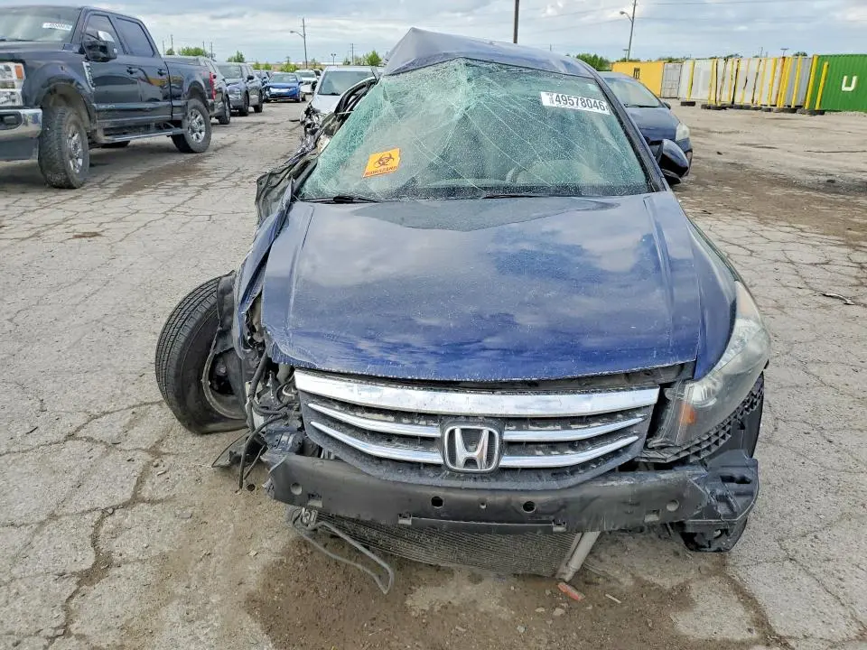 2011 HONDA ACCORD LXP  