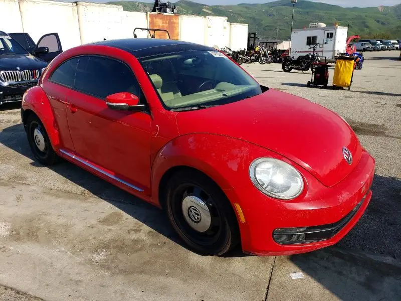 2013 VOLKSWAGEN BEETLE   