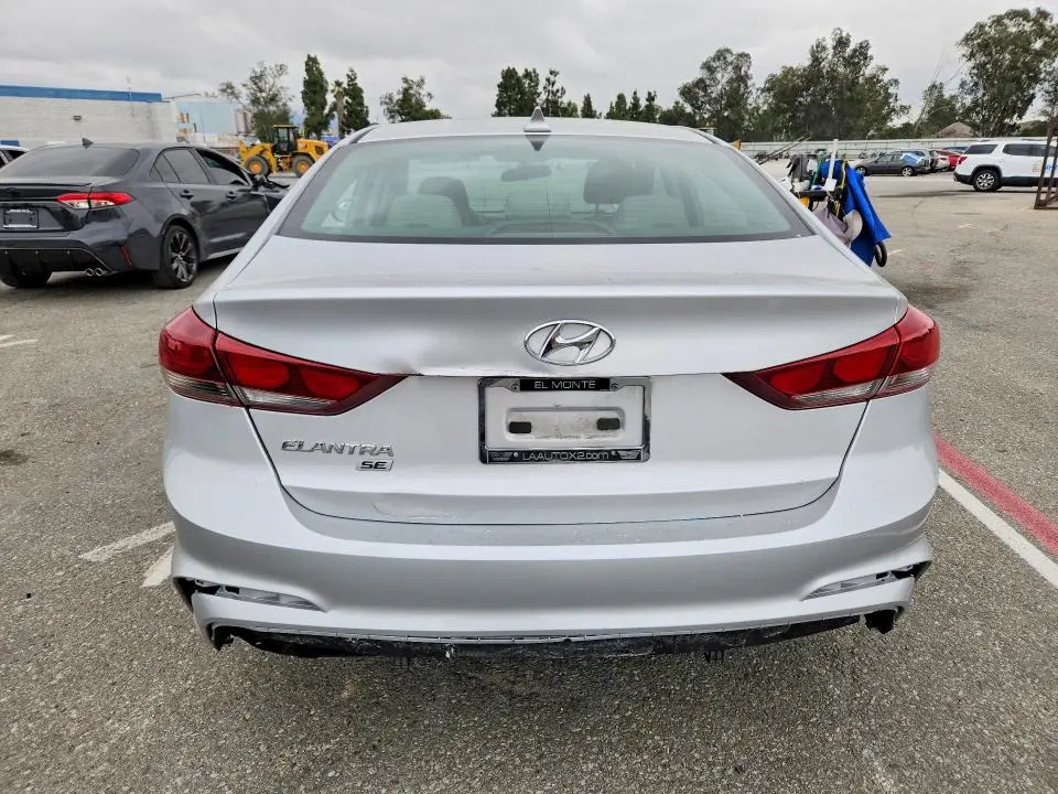 2017 HYUNDAI ELANTRA SE  