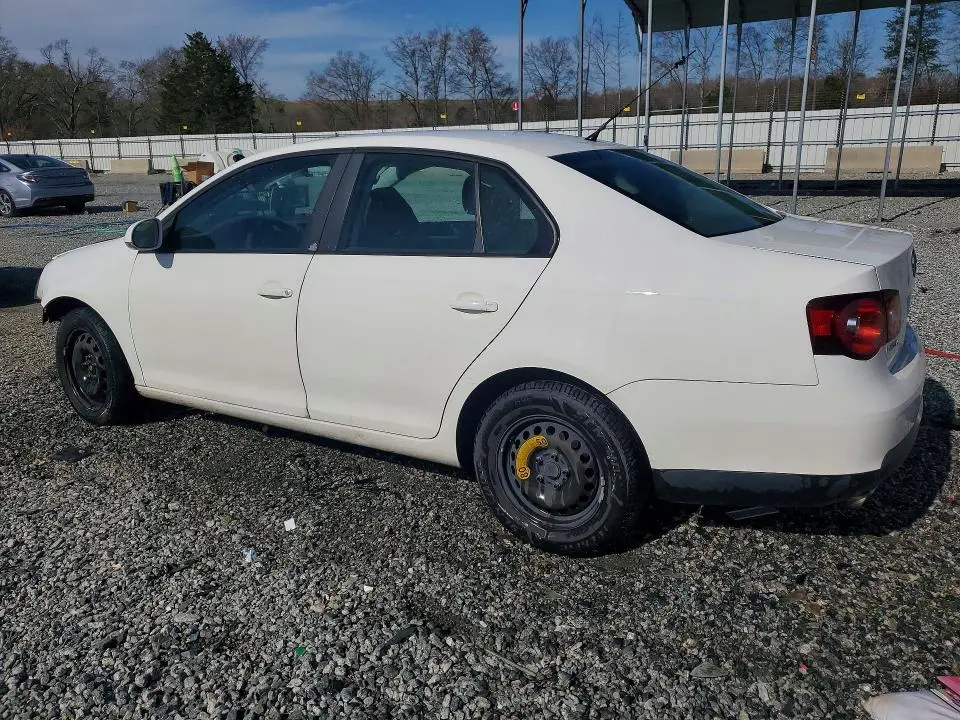 2010 VOLKSWAGEN JETTA S  