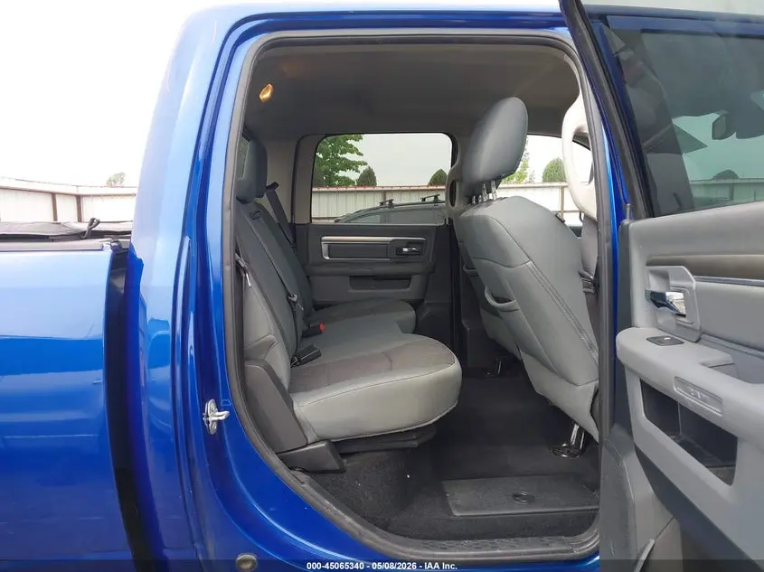 2015 RAM 1500 BIG HORN