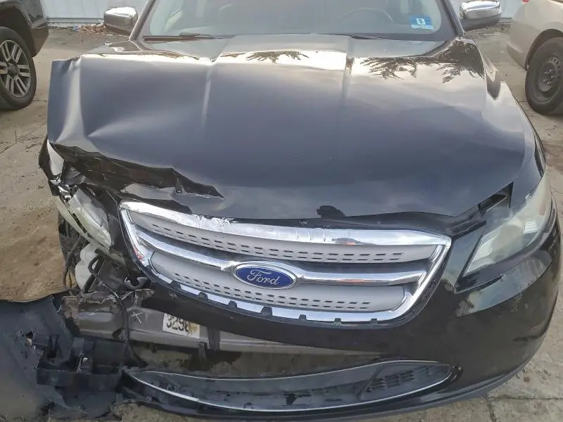 2012 FORD TAURUS LIMITED  