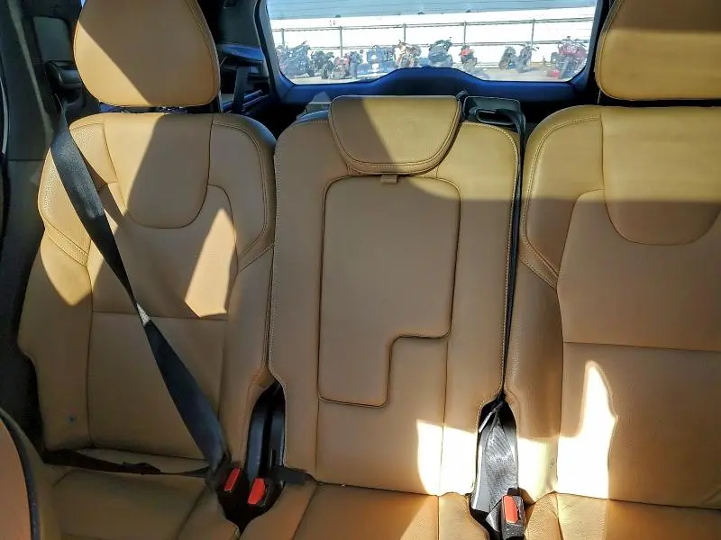 2019 VOLVO XC90 T6 MOMENTUM  