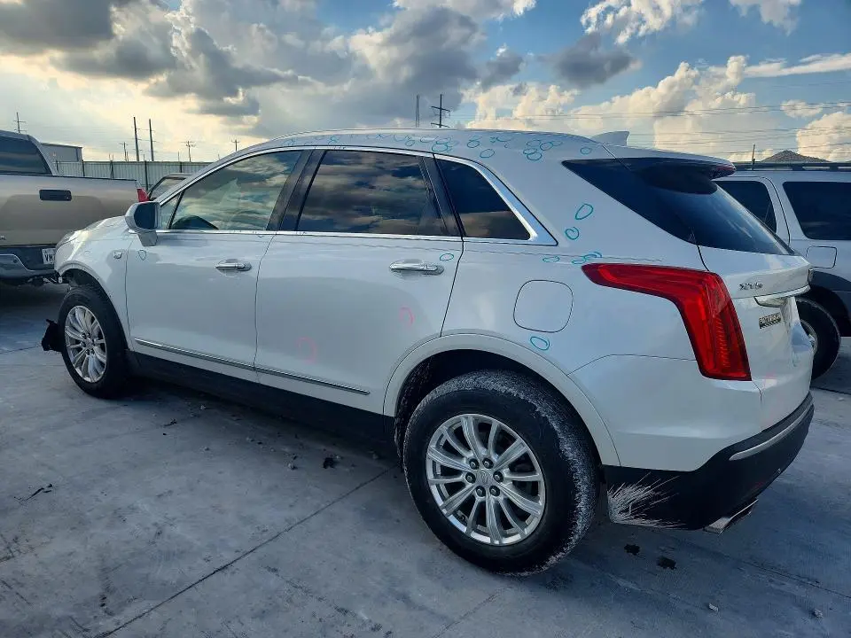 2018 CADILLAC XT5   