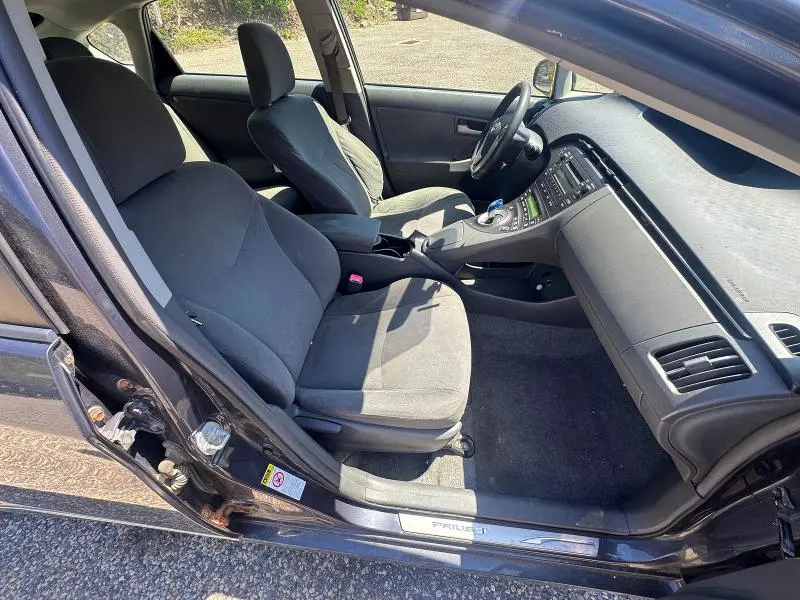2011 TOYOTA PRIUS TWO  