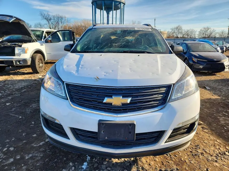 2017 CHEVROLET TRAVERSE LS  