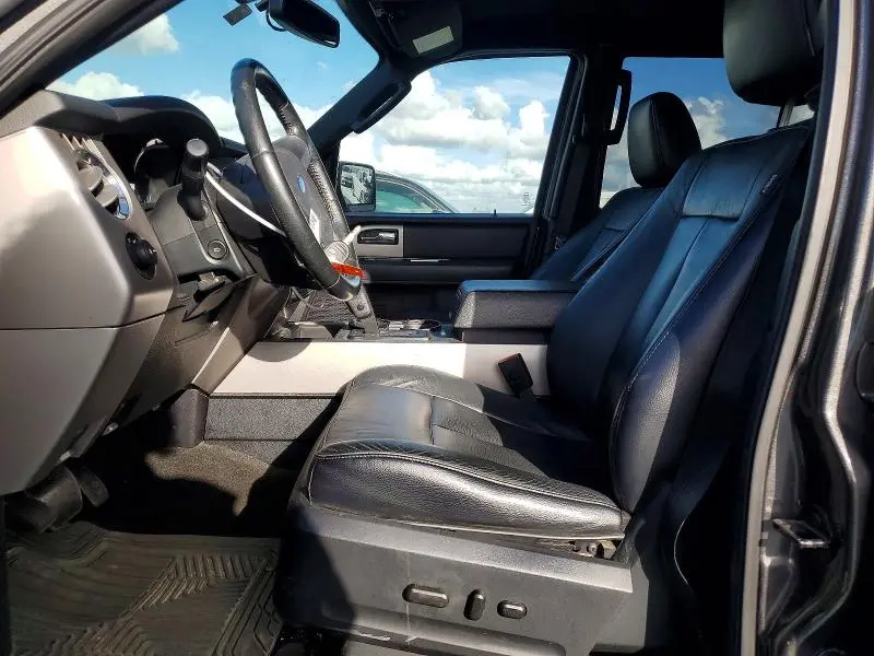 2017 FORD EXPEDITION XLT  