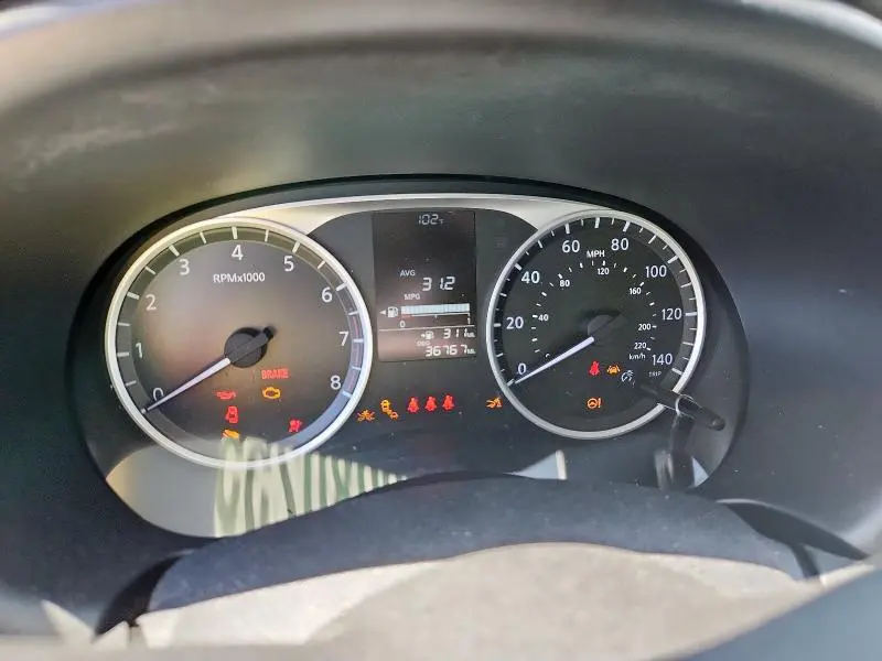 2021 NISSAN KICKS S  