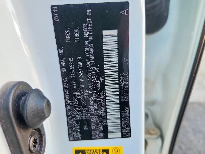 2018 TOYOTA HIGHLANDER SE  