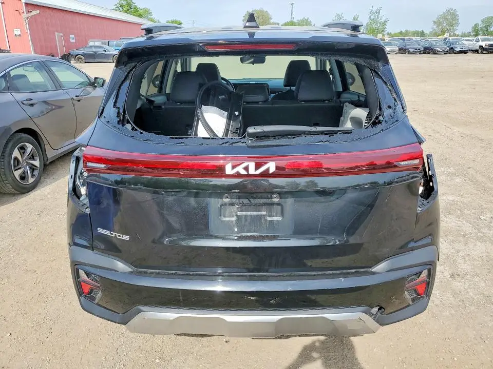 2024 KIA SELTOS S  