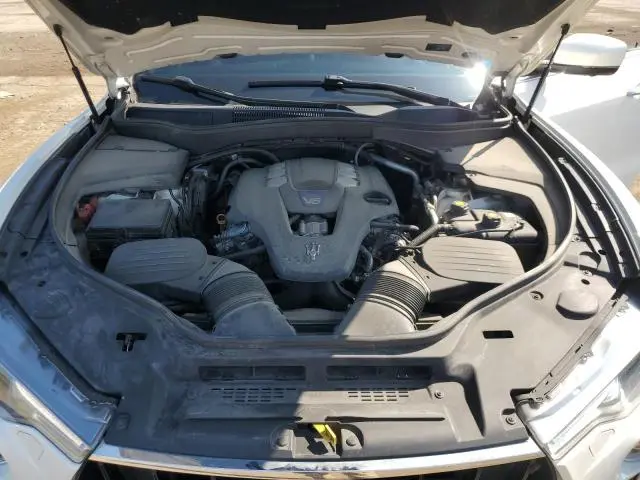 2019 MASERATI LEVANTE S SPORT  