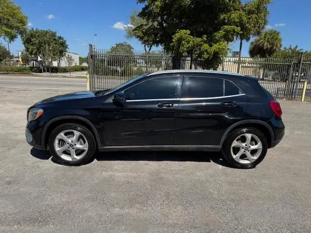 2018 MERCEDES-BENZ GLA 250  