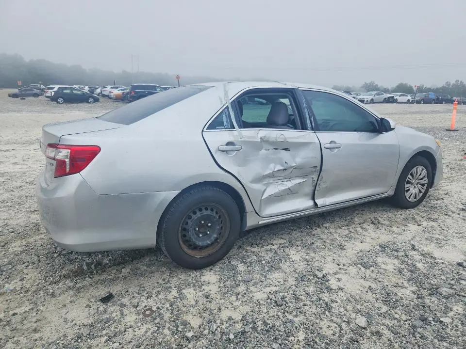 2014 TOYOTA CAMRY LE  