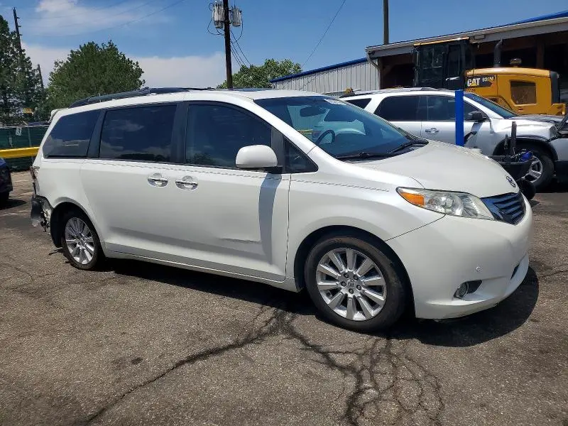 2012 TOYOTA SIENNA XLE 8-PASSENGER  