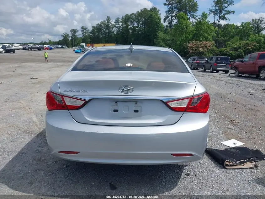 2011 HYUNDAI SONATA GLS