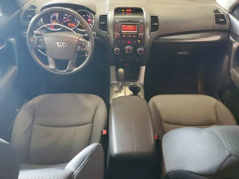 2012 KIA SORENTO LX  